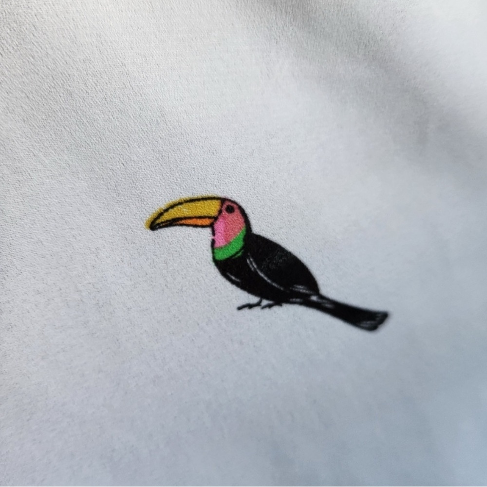 Toucan Print  Sleeveless Blouse XL - Picture 2 of 9